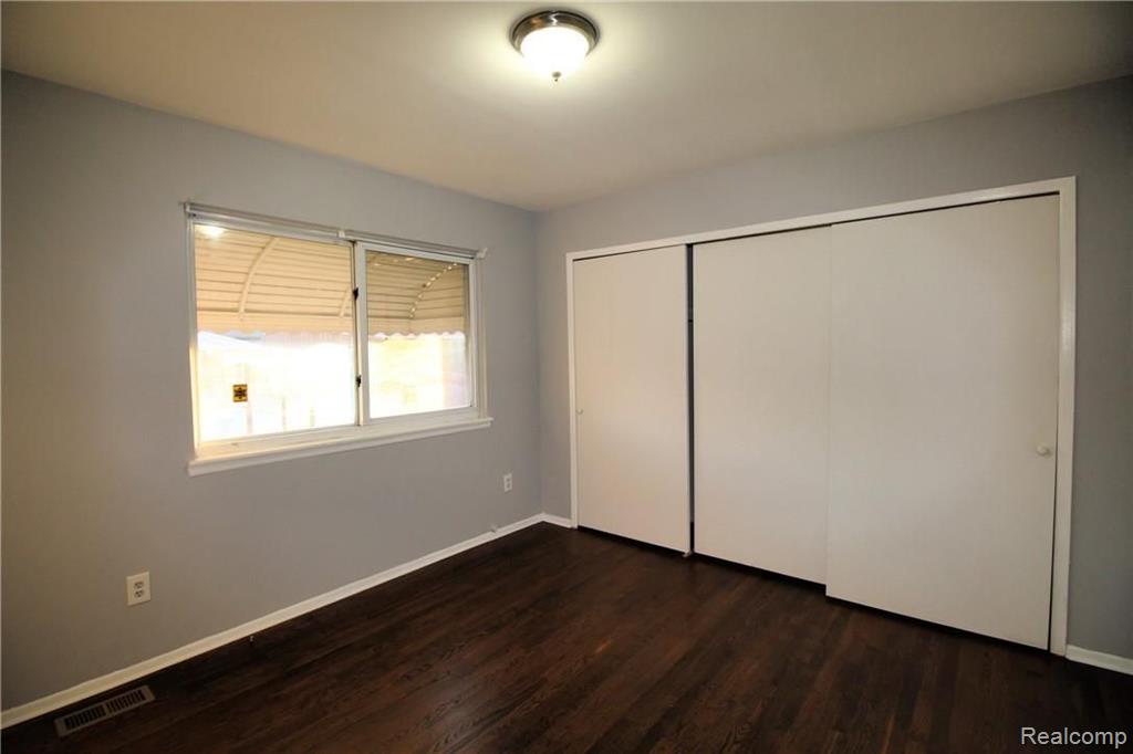 8401 18 18 Mile Road, Unit 159 Sterling Heights, MI 48313 - Photo 13 of 24