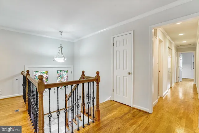 $4,000 | 9821 Hampton Lane, Fairfax, VA 22030