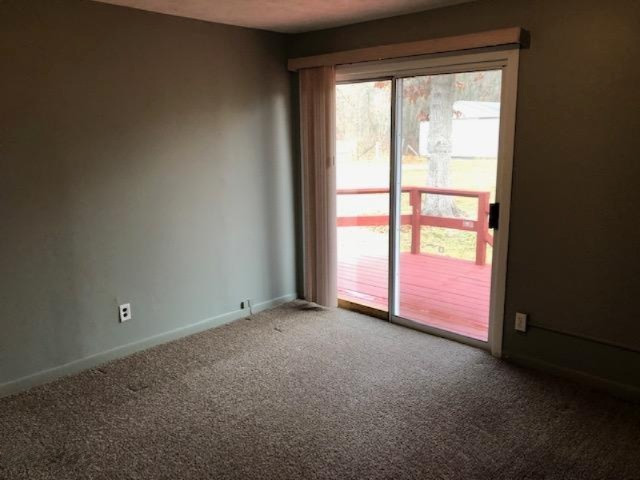 3560 Hall Road Muskegon, MI 49442 - Photo 4 of 19 IMG_3422
