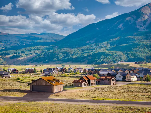 a view of an ocean view