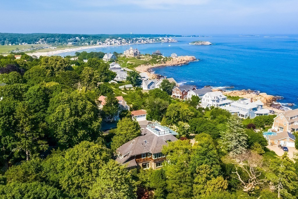 6 Brier Road Gloucester, MA 01930 - Photo 4 of 42 a view of lake and city