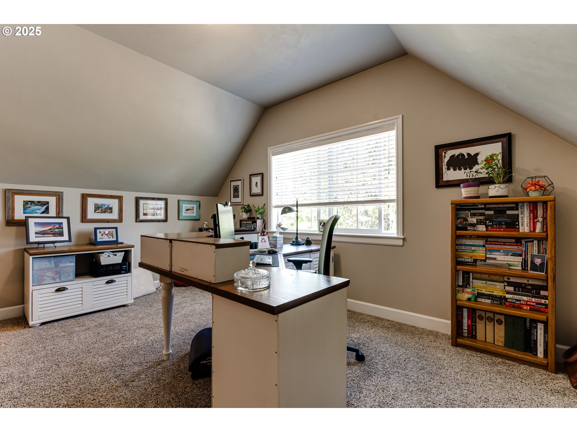 6111 Fernhill Loop Springfield, OR 97478 - Photo 36 of 48 a living room with furniture and window
