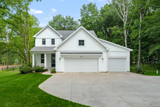$579,900 | 10321 East C Avenue, Richland, MI 49083