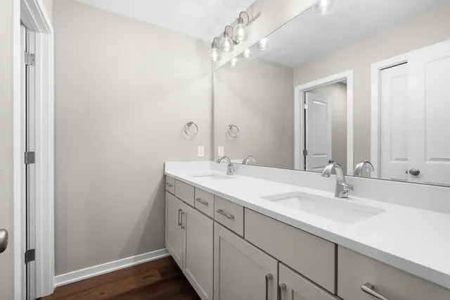 $579,900 | 10321 East C Avenue, Richland, MI 49083