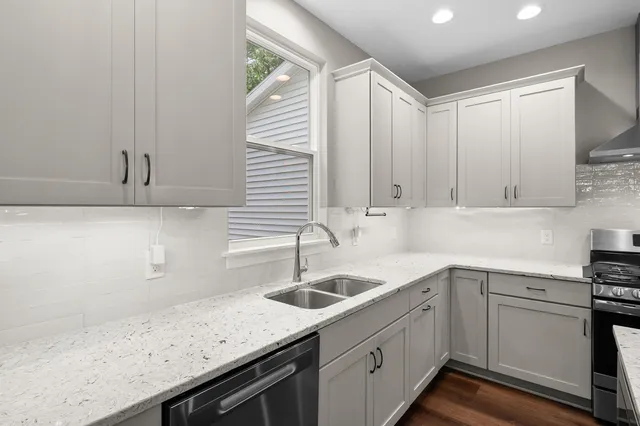 $579,900 | 10321 East C Avenue, Richland, MI 49083