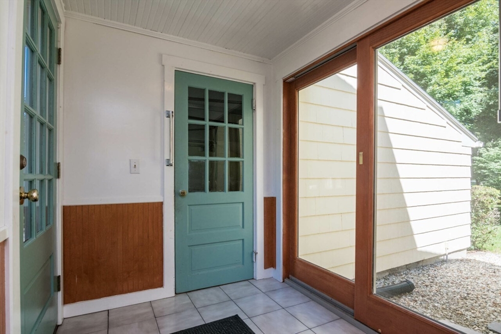 45 Viscount Road Longmeadow, MA 01106 - Photo 15 of 40