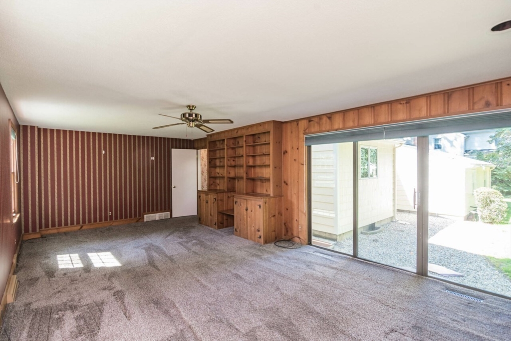 45 Viscount Road Longmeadow, MA 01106 - Photo 21 of 40