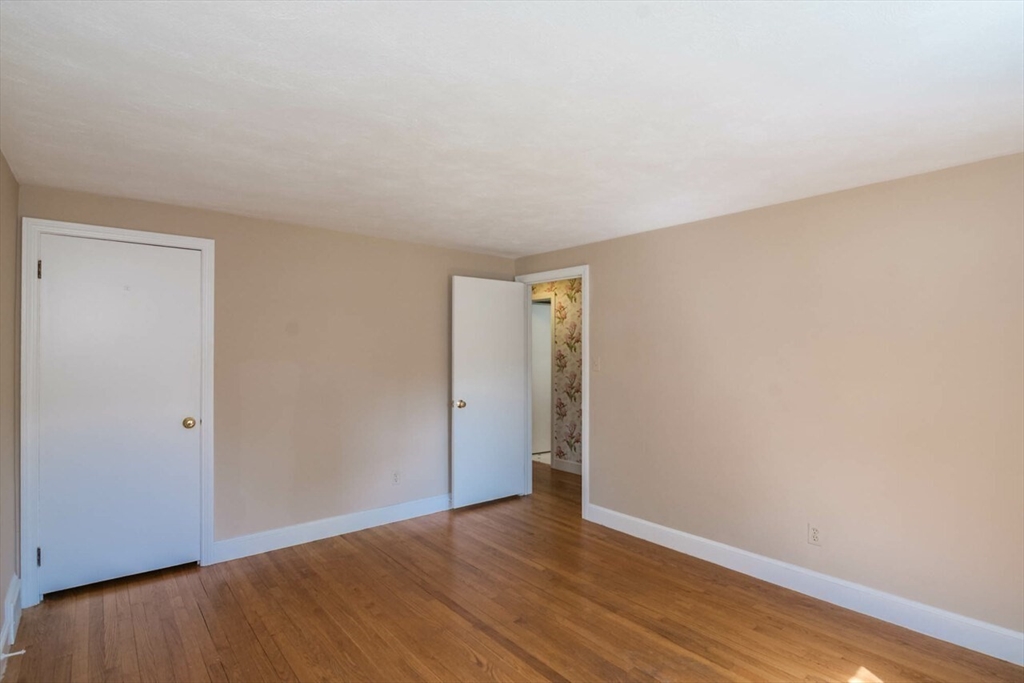 45 Viscount Road Longmeadow, MA 01106 - Photo 29 of 40