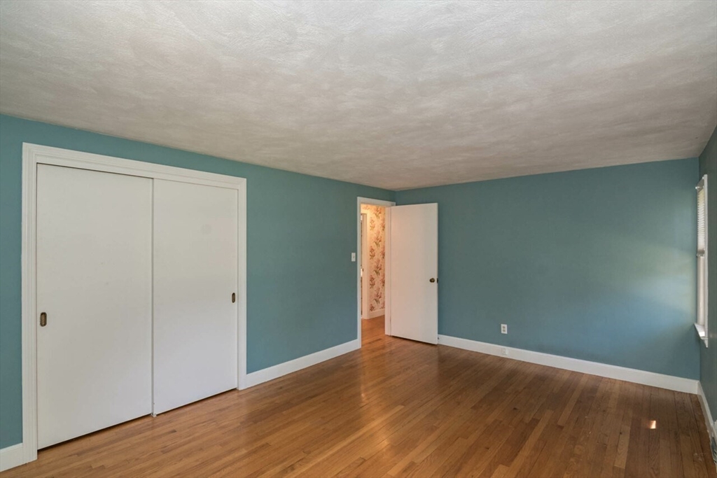 45 Viscount Road Longmeadow, MA 01106 - Photo 31 of 40