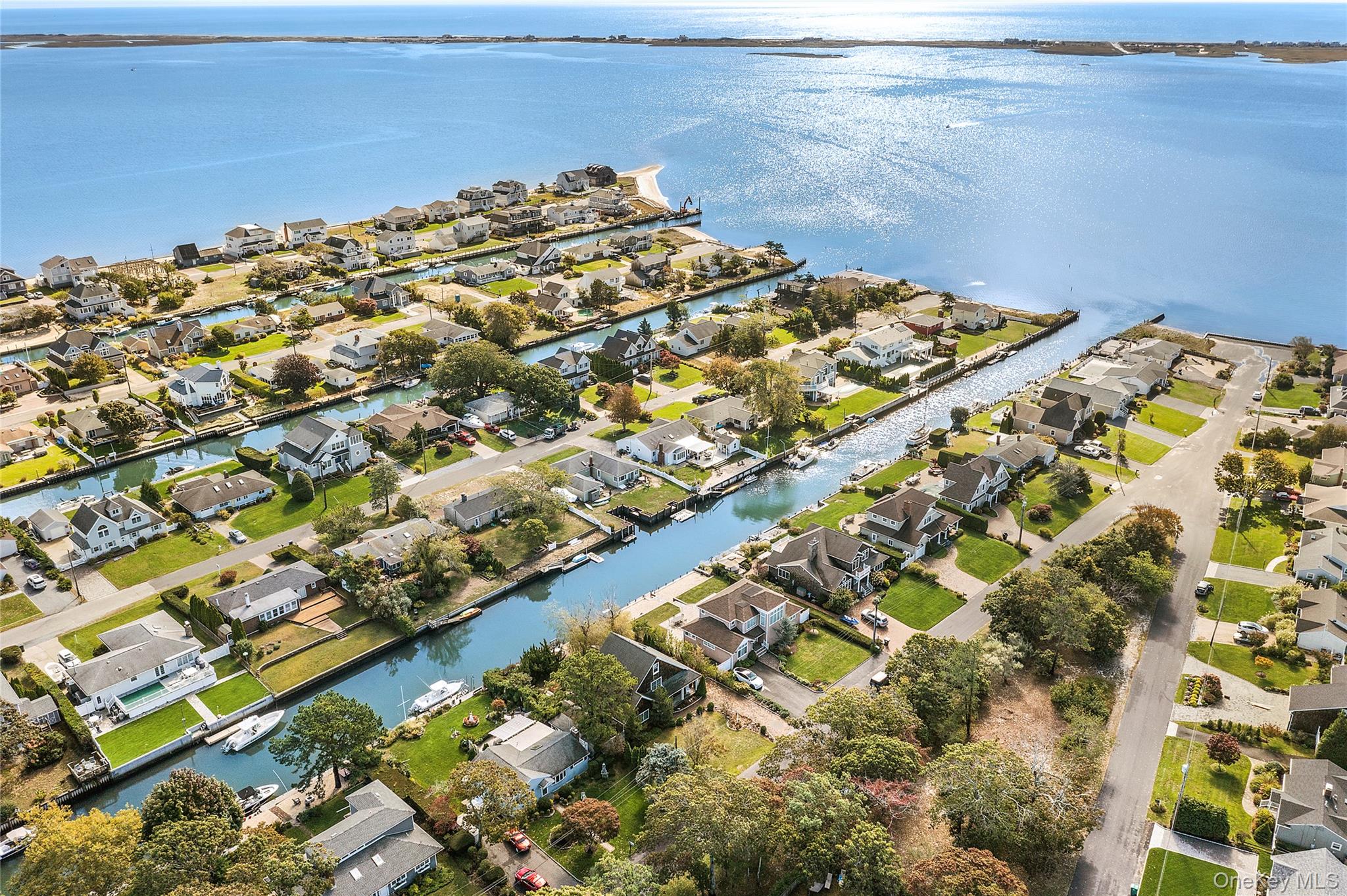 23 Whiting Road East Quogue, NY 11942 - Photo 18 of 21