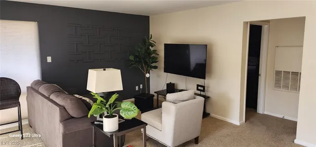$1,750 | 746 Oakmont Avenue, Unit 706, Las Vegas, NV 89109