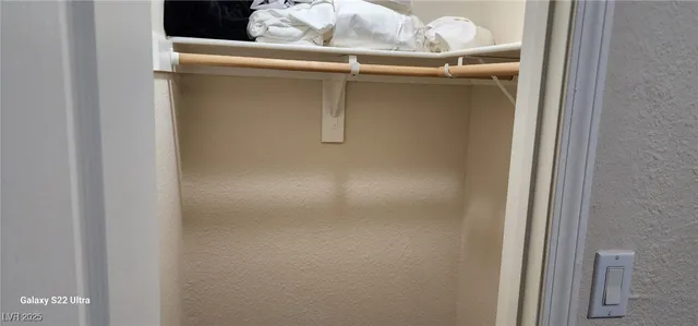 $1,750 | 746 Oakmont Avenue, Unit 706, Las Vegas, NV 89109