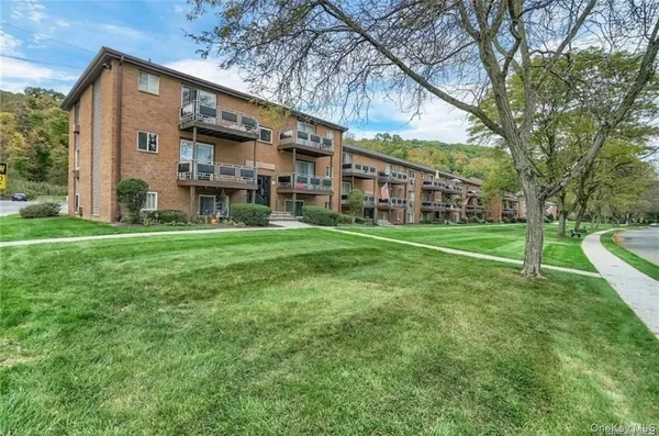 $240,000 | 47 Tanager Road, Unit 4702, Monroe, NY 10950