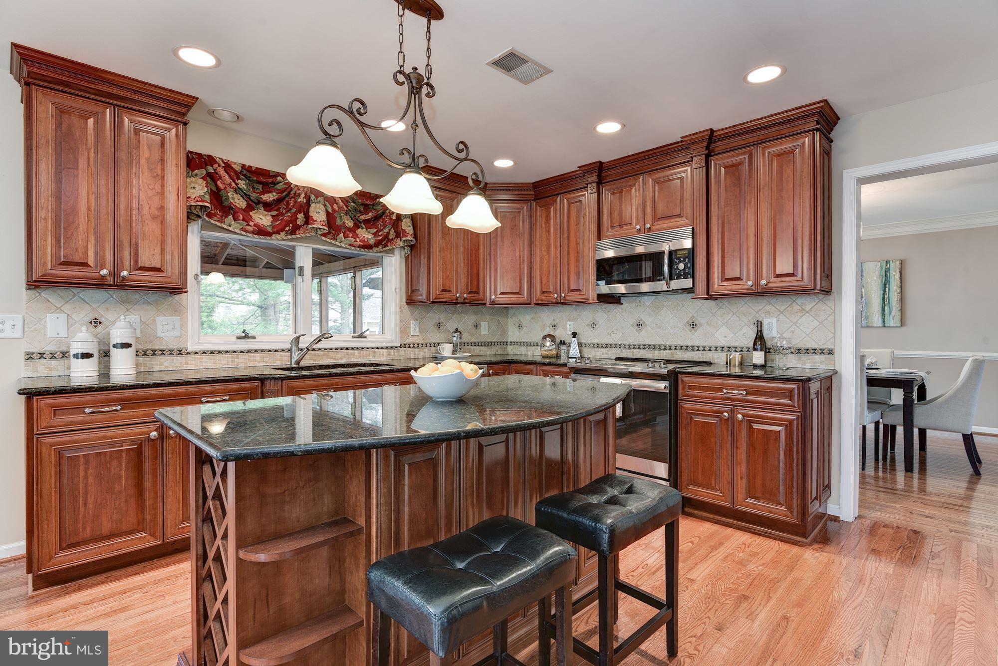8104 Dry Ridge Road Montgomery Village, MD 20886 - Photo 9 of 55 Gallery Image 9