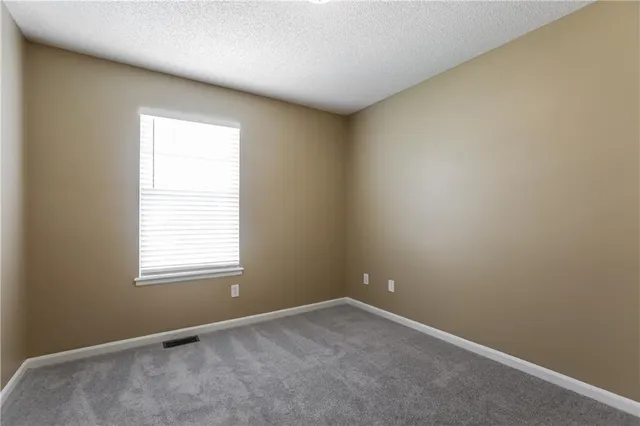 $2,050 | 215 Apple Blossom Lane, Belton, MO 64012