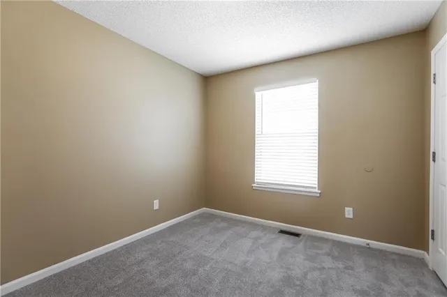 $2,050 | 215 Apple Blossom Lane, Belton, MO 64012