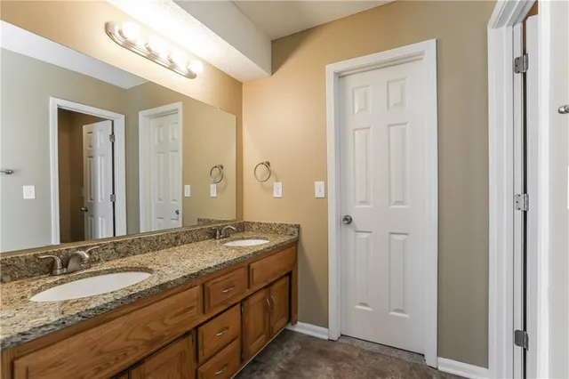 $2,050 | 215 Apple Blossom Lane, Belton, MO 64012