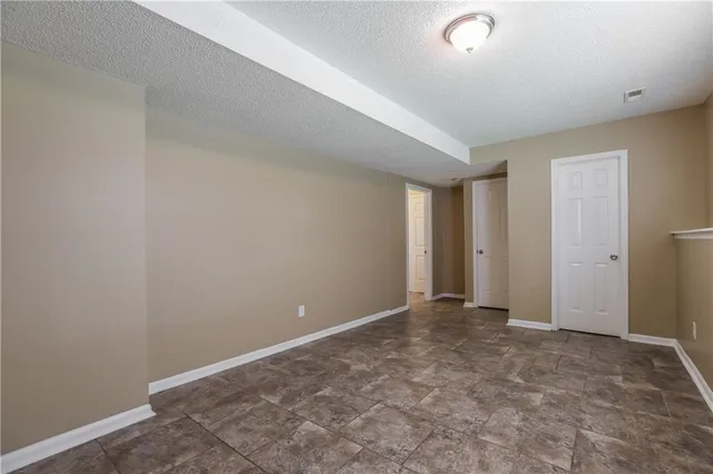 $2,050 | 215 Apple Blossom Lane, Belton, MO 64012