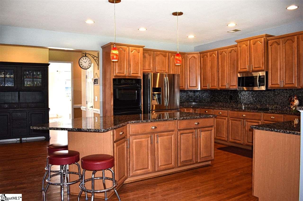 111 Hartwick Lane Fountain Inn, SC 29644 - Photo 7 of 36 Gallery Image 7