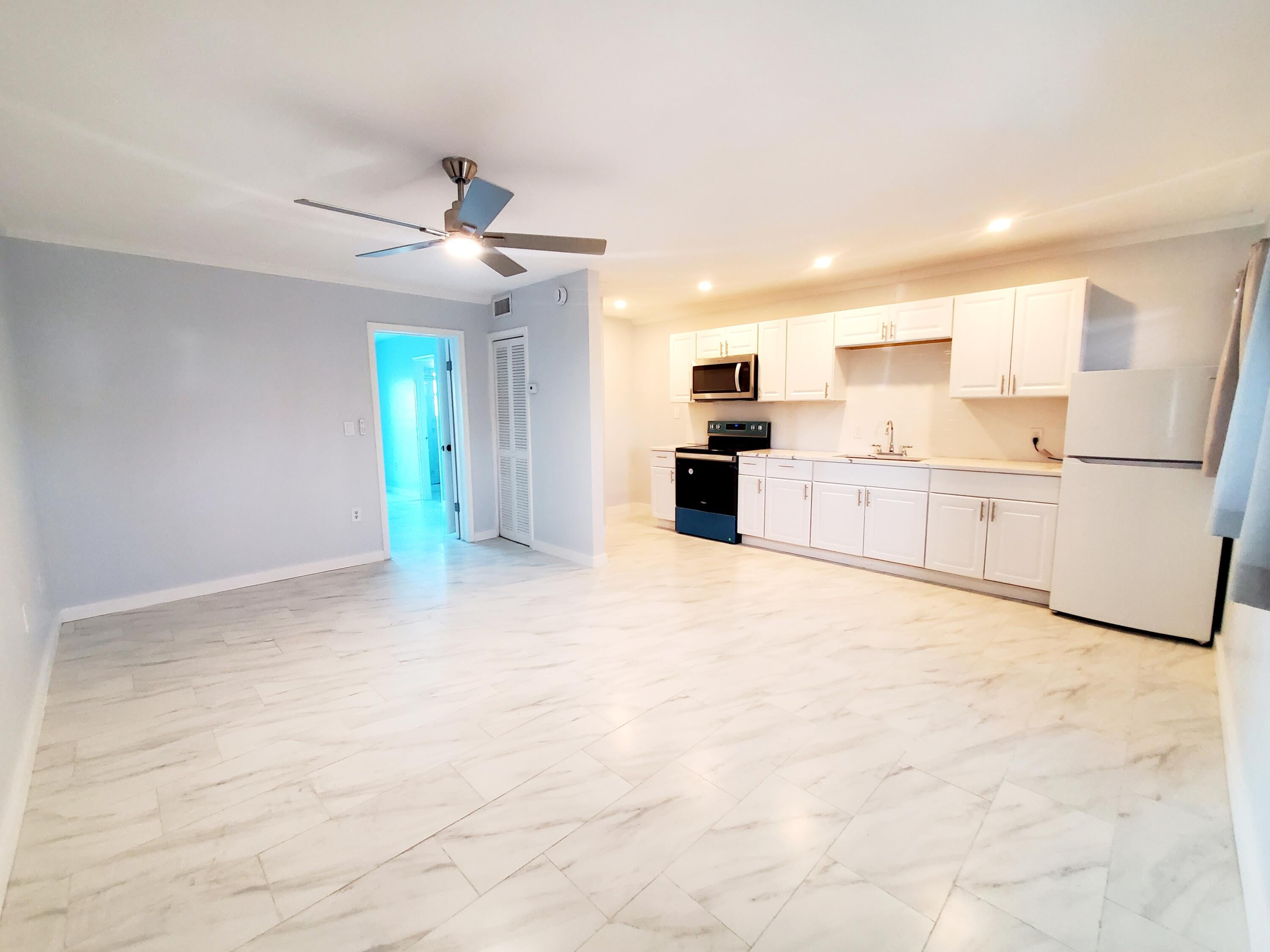 201 Coppitt Road, Unit 205A Key West, FL 33040 - Photo 6 of 17 Gallery Image 6