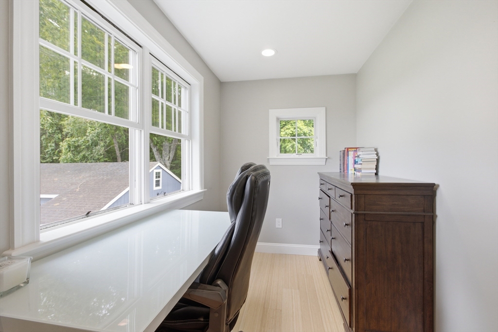 20 Parkerville Road Southborough, MA 01772 - Photo 22 of 42