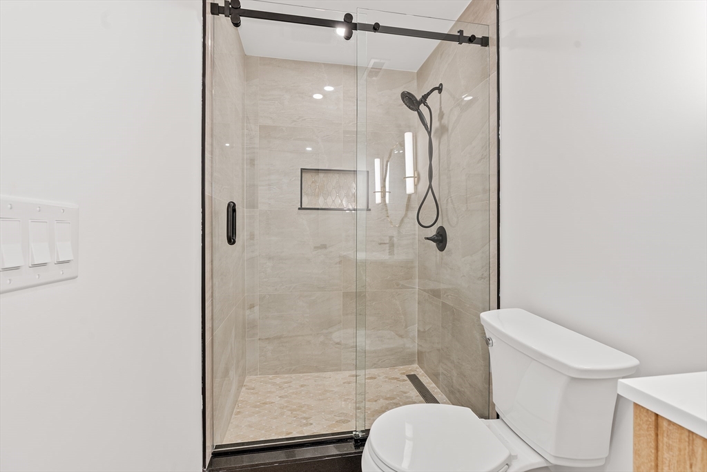 322 River Road Andover, MA 01810 - Photo 10 of 20