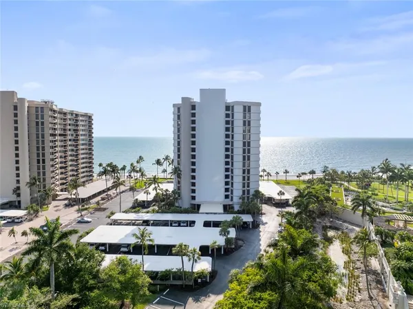 $10,000 | 4005 Gulf Shore Boulevard North, Unit 904, Naples, FL 34103