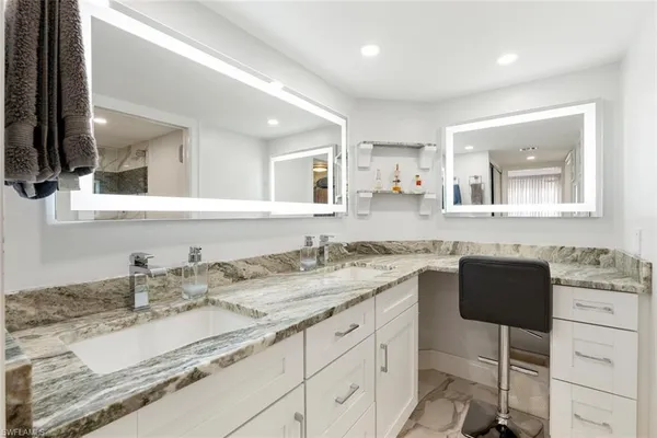 $10,000 | 4005 Gulf Shore Boulevard North, Unit 904, Naples, FL 34103