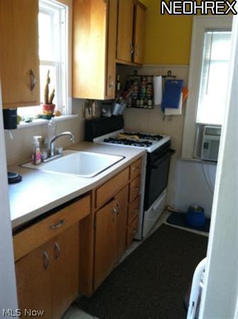 1130 Erieview Road Cleveland, OH 44121 - Photo 12 of 23