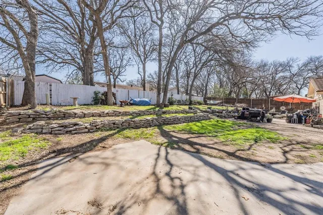 $270,000 | 120 Timberlake Drive, Azle, TX 76020