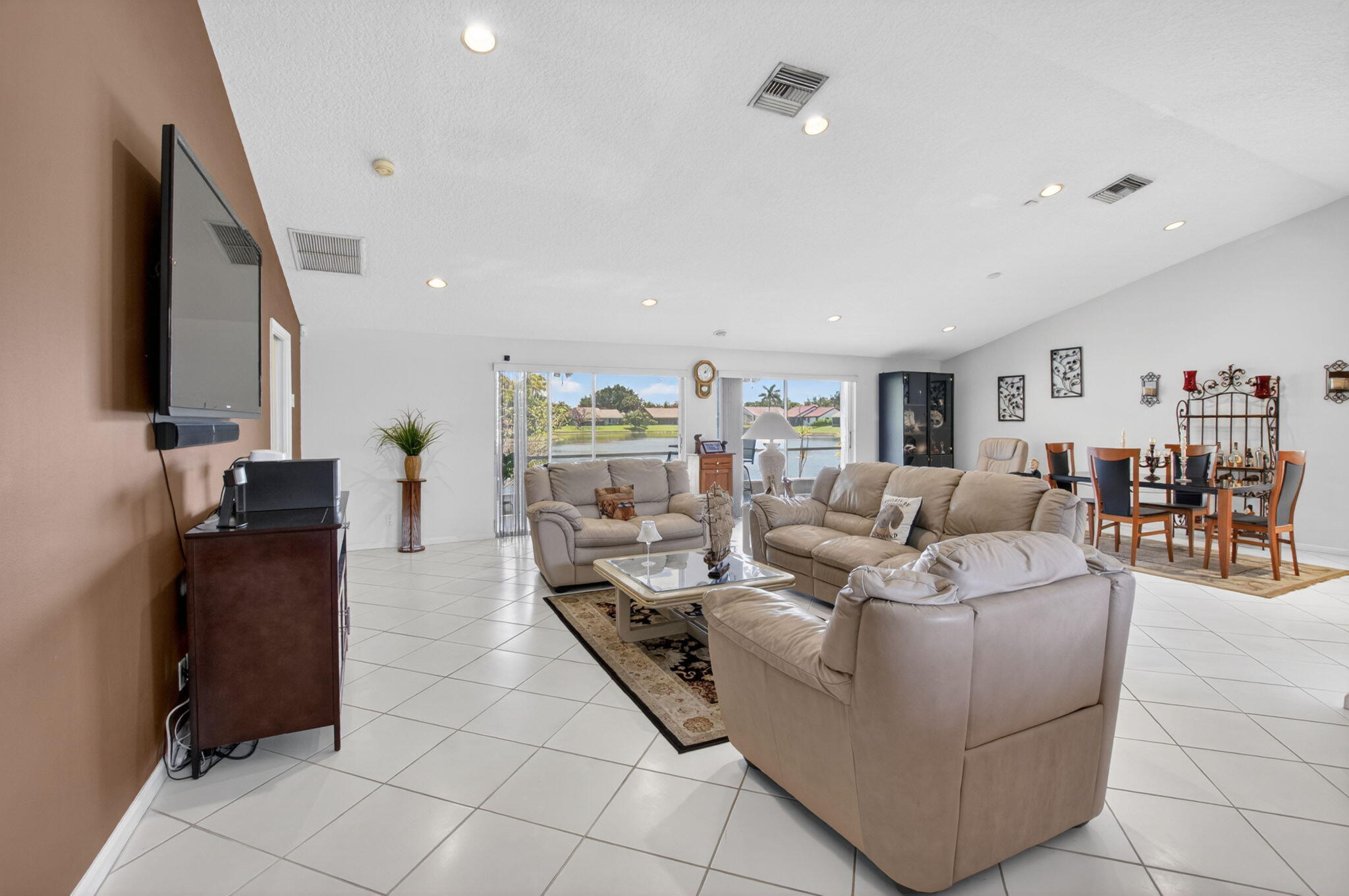 5665 Aspen Ridge Circle Delray Beach, FL 33484 - Photo 6 of 46 5-web-or-mls-DSC_0180