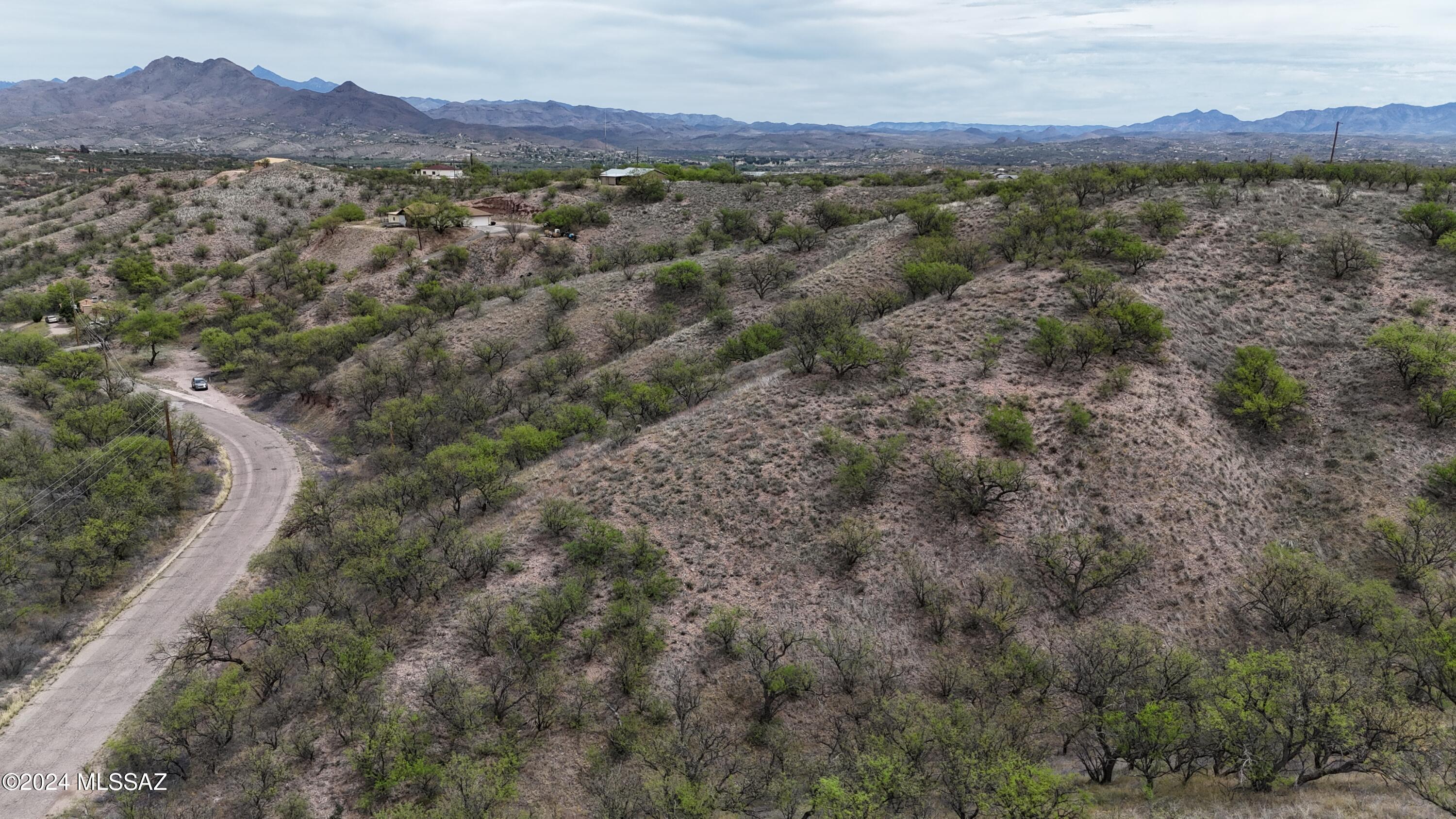 979 Calle Amarillo, Unit 29 Rio Rico, AZ 85648 - Photo 4 of 6