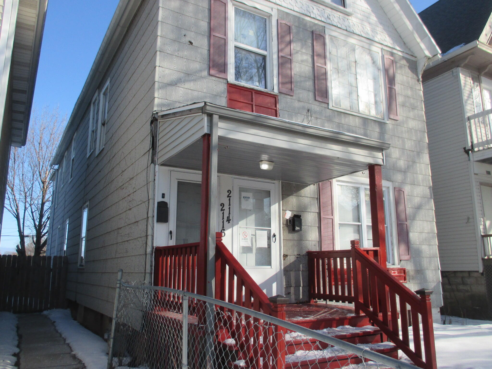 2114 North 28th Street, Unit 2116 Milwaukee, WI 53208 - Photo 2 of 38 IMG_2869