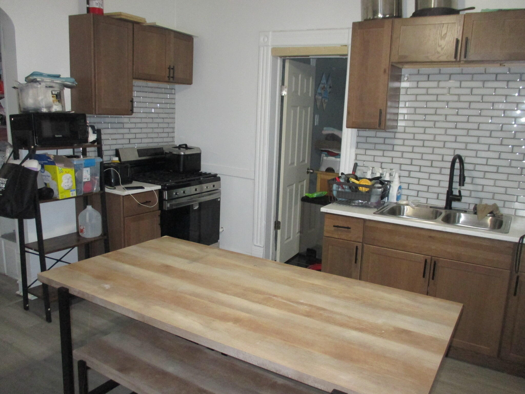 2114 North 28th Street, Unit 2116 Milwaukee, WI 53208 - Photo 4 of 38 IMG_2875