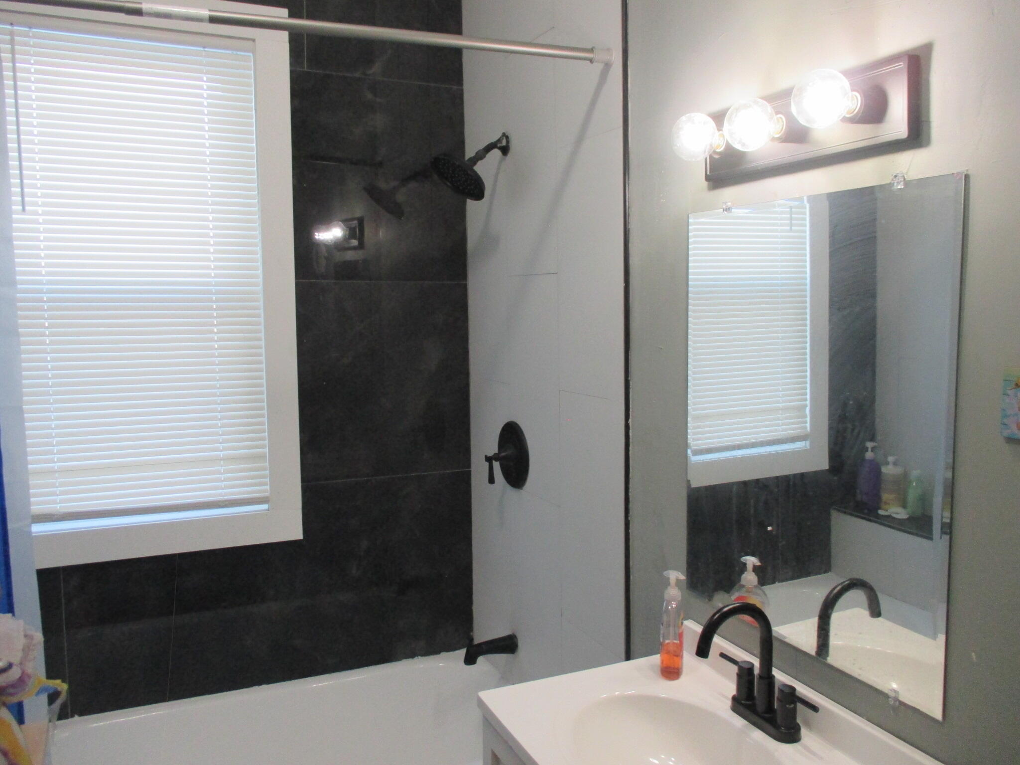 2114 North 28th Street, Unit 2116 Milwaukee, WI 53208 - Photo 9 of 38 IMG_2880