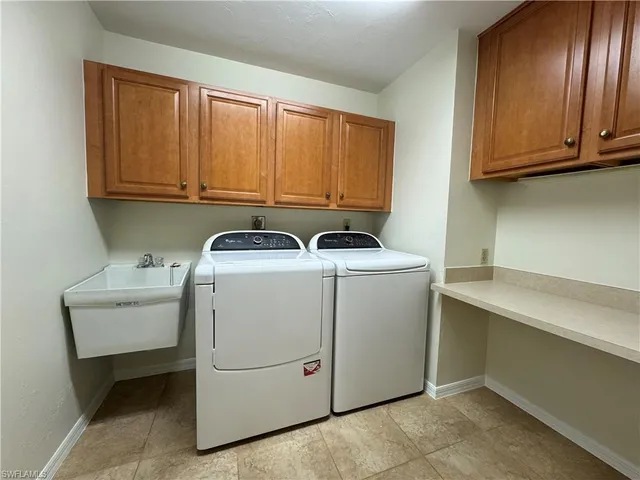 $329,900 | 5690 Arvine Circle, Fort Myers, FL 33919