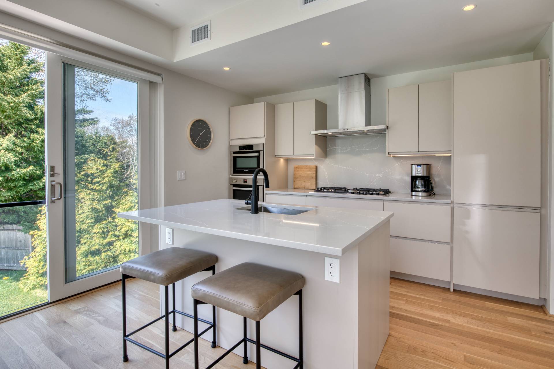 7 Cadmus Road Sag Harbor, NY 11963 - Photo 6 of 13