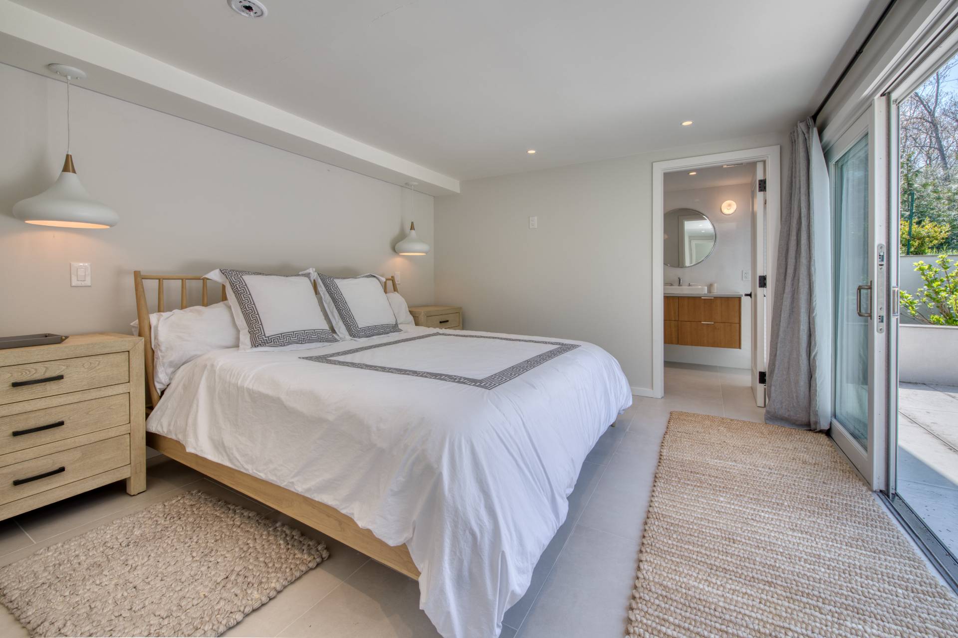 7 Cadmus Road Sag Harbor, NY 11963 - Photo 9 of 13