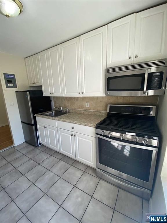 2195 North Central Road, Unit 2B Fort Lee, NJ 07024 - Photo 9 of 24