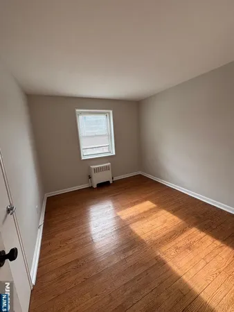$2,550 | 2195 North Central Road, Unit 2B, Fort Lee, NJ 07024