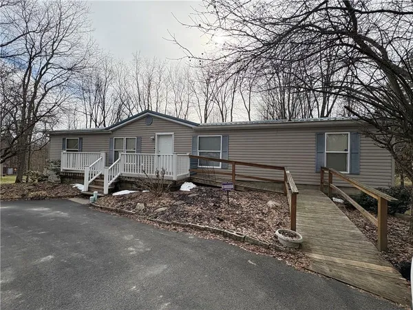$199,000 | 3078 North 1st Street, Jamestown, PA 16134