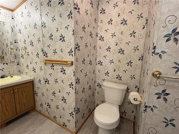 $199,000 | 3078 North 1st Street, Jamestown, PA 16134