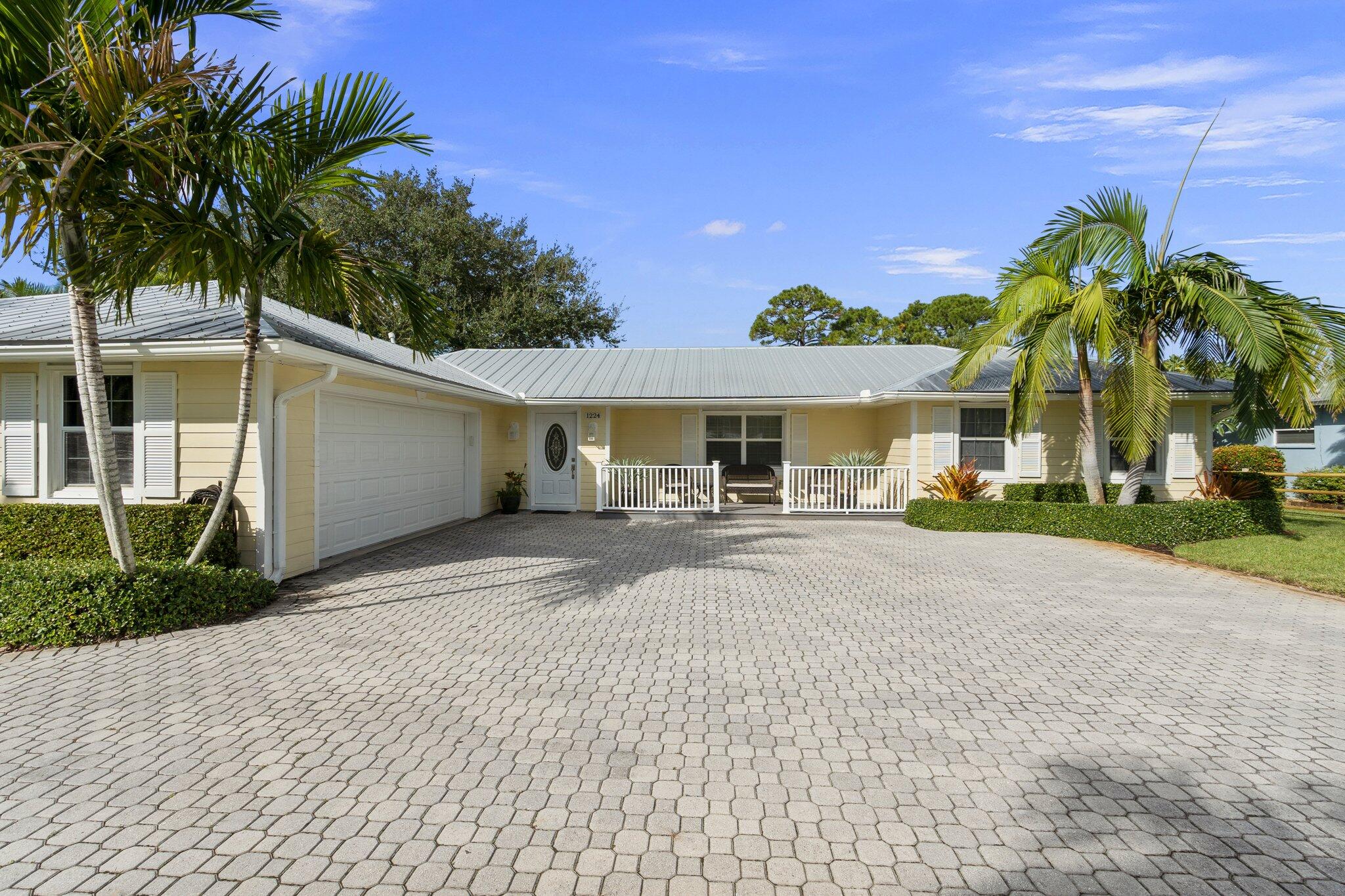 1224 Northwest Spruce Ridge Drive Stuart, FL 34994 - Photo 6 of 94 44-web-or-mls-DSC03454