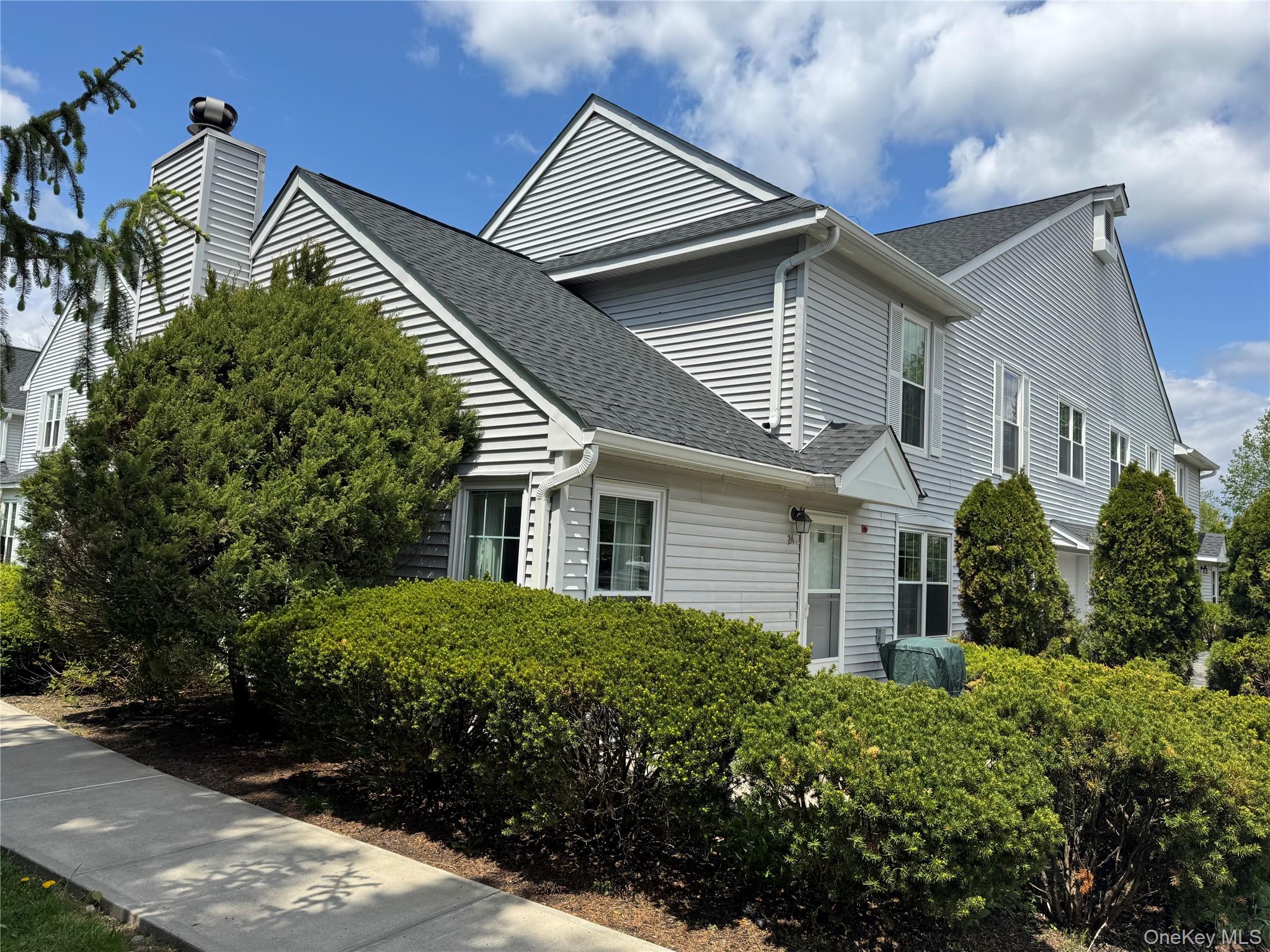 24 Olde Wagon Road Warwick, NY 10990 - Photo 4 of 47