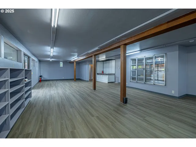 $950,000 | 67538 East Bay Road, North Bend, OR 97459