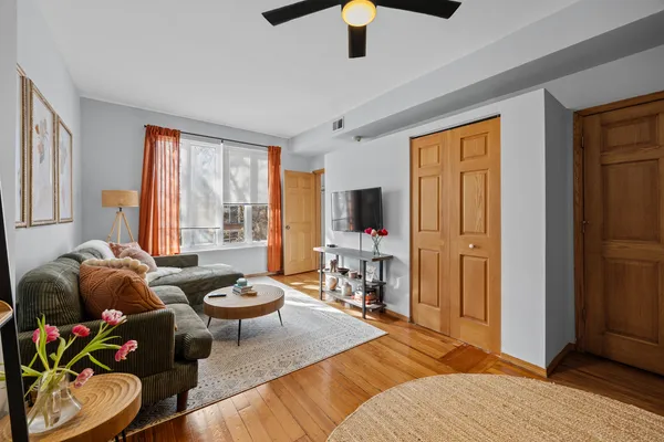 $1,649,000 | 2432 West Cortez Street, Chicago, IL 60622