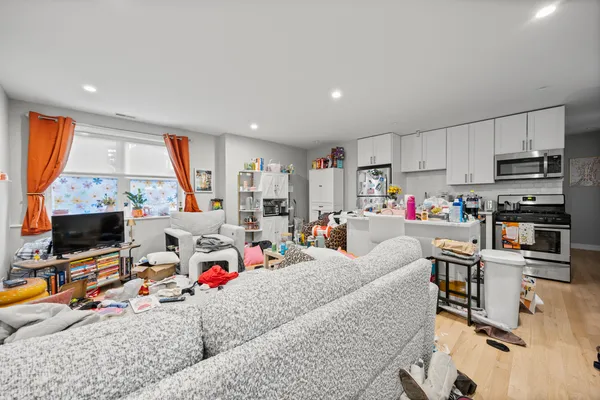 $1,649,000 | 2432 West Cortez Street, Chicago, IL 60622