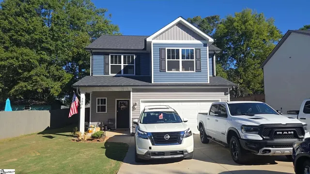 $375,900 | 200 West 4th Avenue, Easley, SC 29640