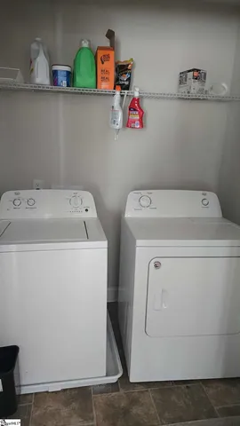 $375,900 | 200 West 4th Avenue, Easley, SC 29640