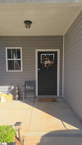 $375,900 | 200 West 4th Avenue, Easley, SC 29640